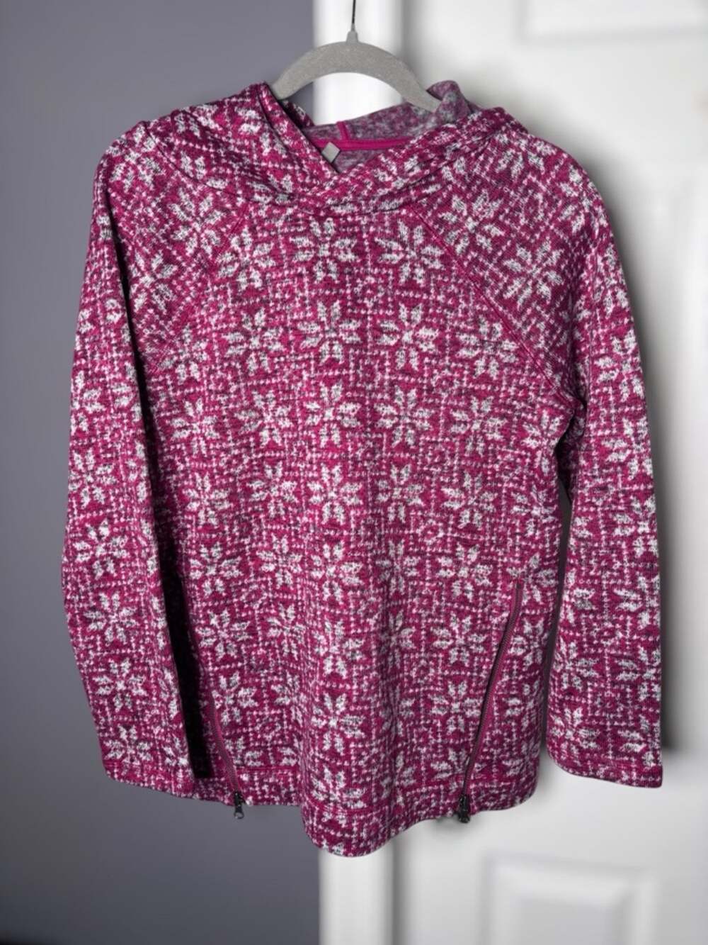 T by Talbots Pink Gray Hooded Sweatshirt Front Zipper Detail Medium Petite